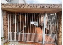 CASA INDEPENDENTE COM 01 DORM E 1 VAGA CÓD ZS 310-01